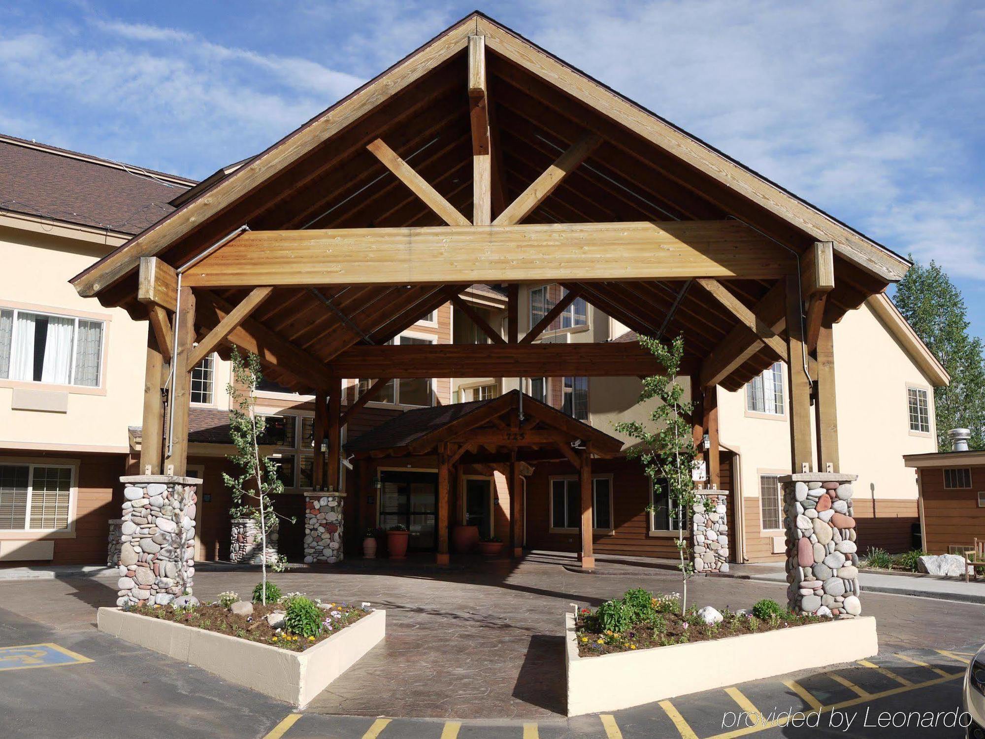 Hampton Inn & Suites Steamboat Springs Exterior photo